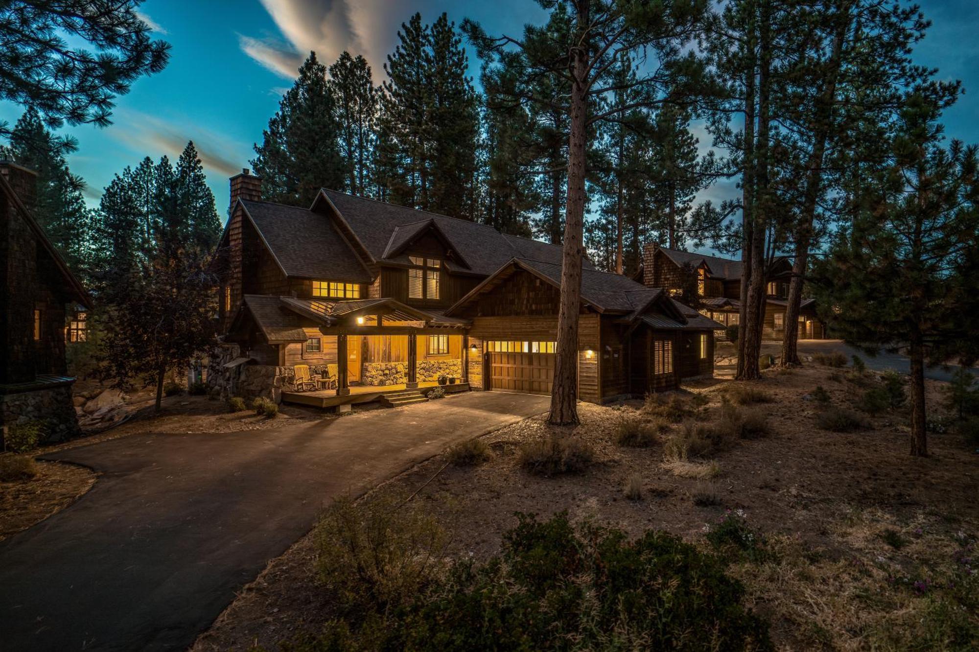 The Cottages - Ski Shuttle, Ski Valet, Mountaintop Dining - 3-Bedroom Truckee Exterior photo